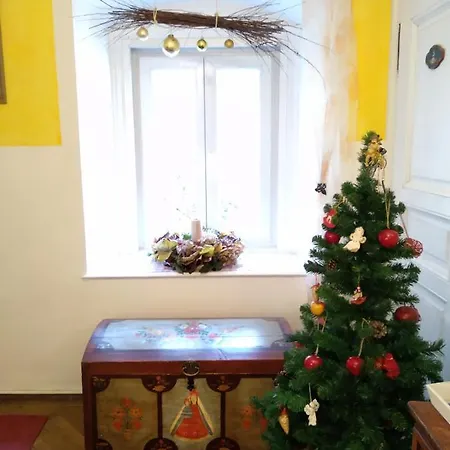 Harrer Проживання в сім'ї *